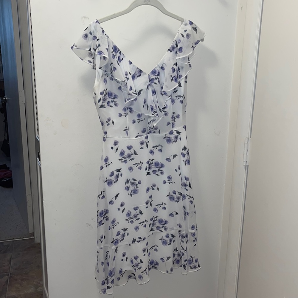 Cute floral DKNY dress - great condition!